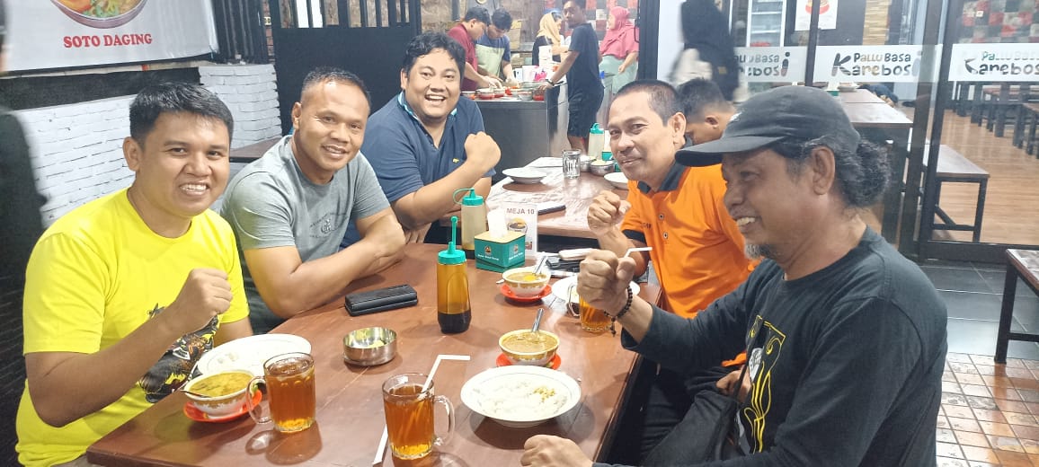 H. Frits Priaman Pemilik Usaha Pallubasa Karebosi Buka Cabang Di Bone