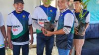 Peningkatan Pengetahuan Petani, Kadis Asman Bagikan Bibit Cengkeh Di Mare, Ponre, Dan Bontocani