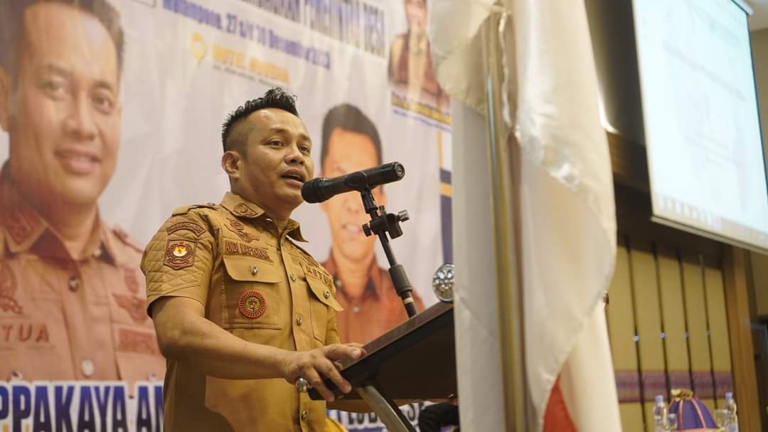 Pj. Bupati Bone Dorong Pembinaan Dan Penguatan Kelembagaan Pemerintah Desa Di Sarasehan Apdesi Kabupaten Bone