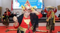 Pesona Magis Tari Adat Paduppa Dan Sere Alusu, Mahasiswa Universiti Utara Malaysia Terpesona Atraksi Maggiri Komunitas Bissu Bone