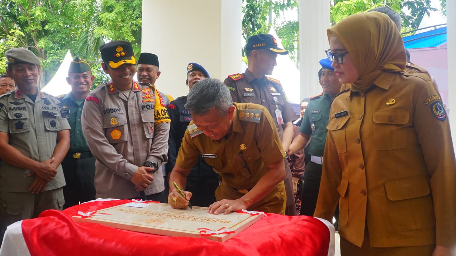 Cv Megah Jaya Sukses Rehabilitasi Kantor Bupati Bone