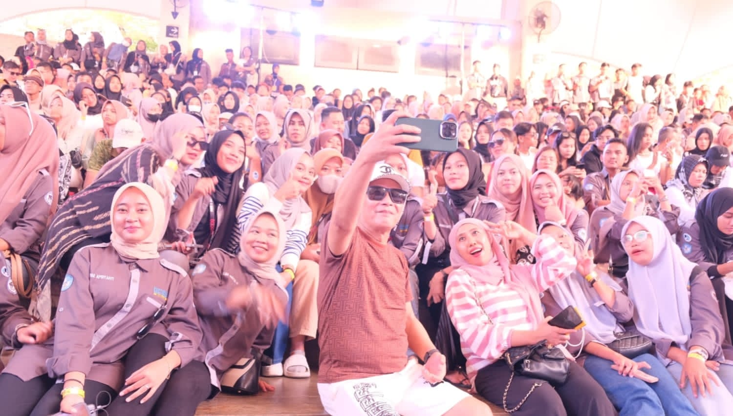 Mahasiswa Pmm3 Universitas Ibu Healing Budaya Ke Bali
