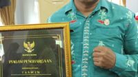 Pns Berdedikasi, Taswin, Spt Penyuluh Pertanian Dua Boccoe Raih Penghargaan Pns Teladan