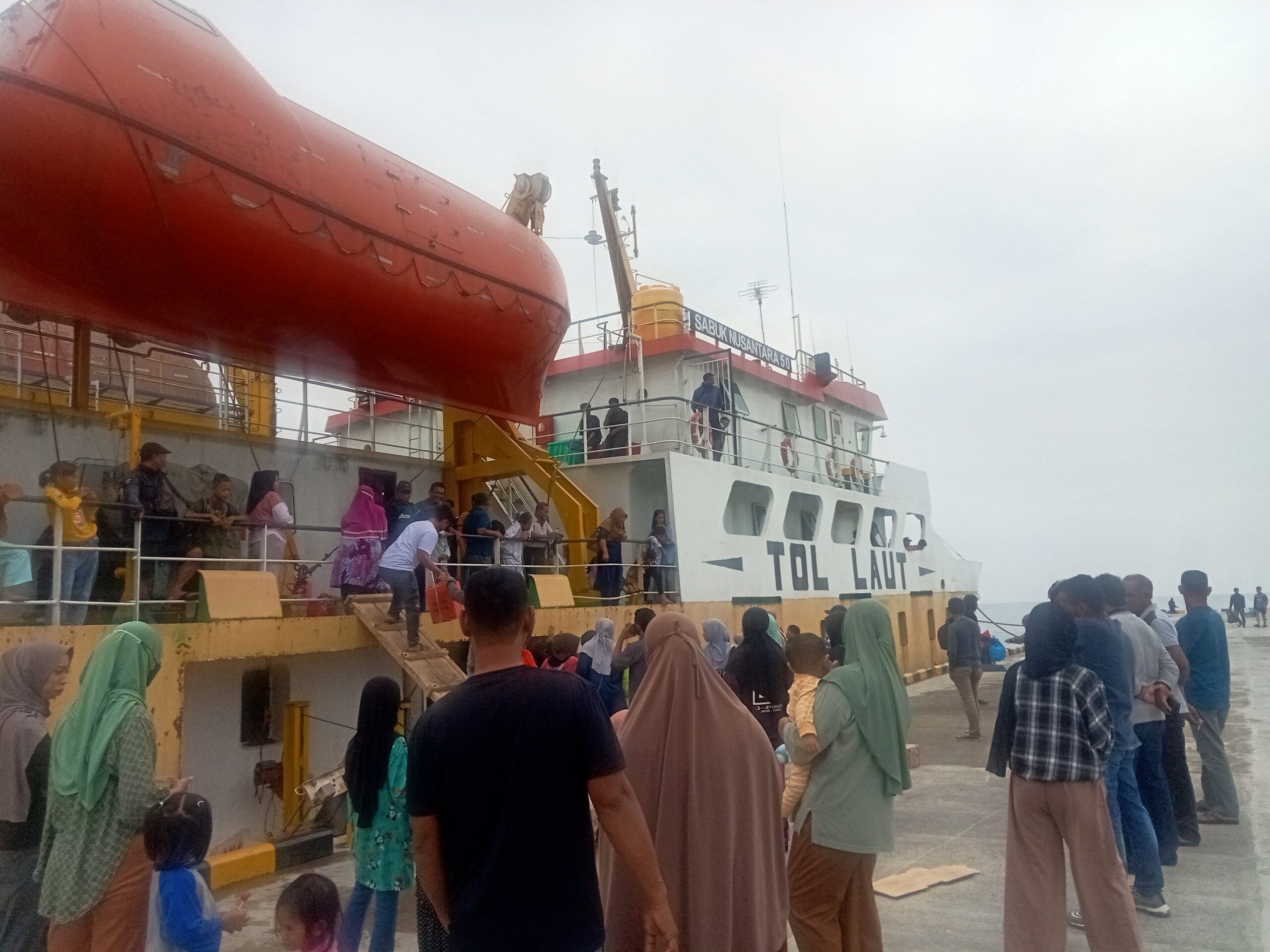 Pelabuhan Bungku Mulai Bergairah