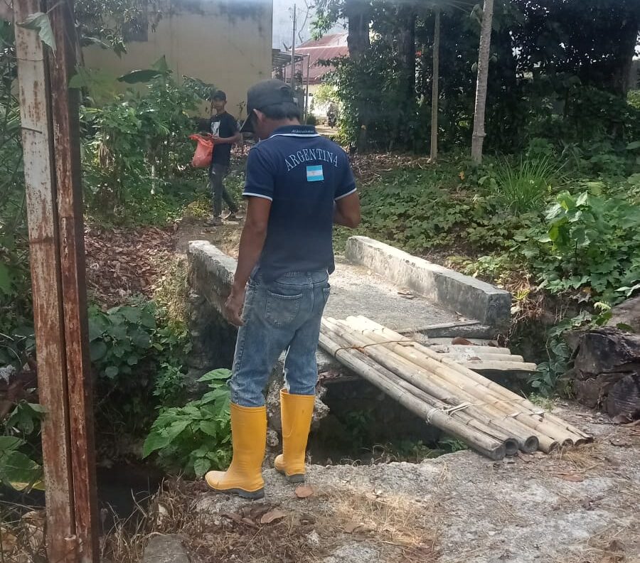 Andi Asman Sulaiman Jawab Keluhan Warga, Jembatan Penghubung Masjid Al-Markas Al-Ma'Arif Kembali Layak Dilalui