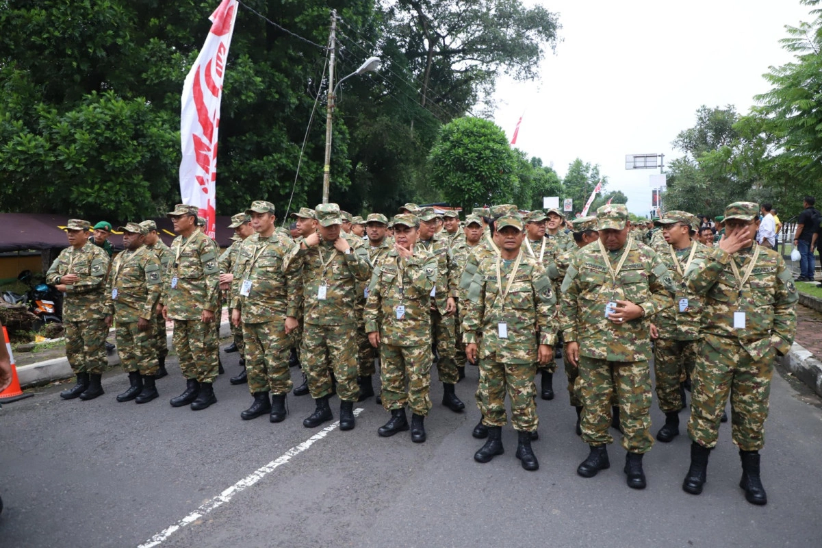 Tidur Setenda, Bangun Sinergi, Bupati Bone Dan Dua Rekan Di Retret Akmil Magelang