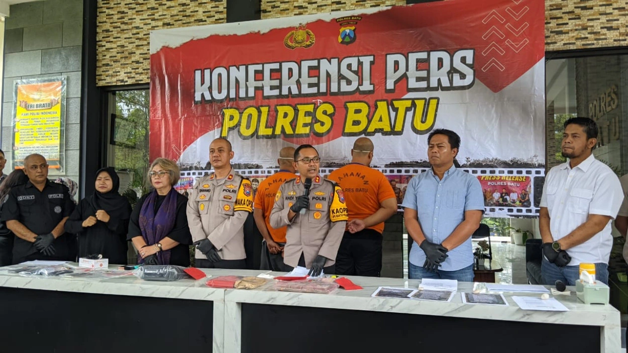 Diduga Peras Pengasuh Ponpes, Oknum Wartawan Dan Aktivis Ditangkap Polisi