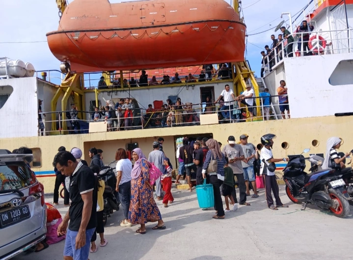 Jelang Arus Mudik Lebaran, Pelabuhan Bungku Mulai Ramai