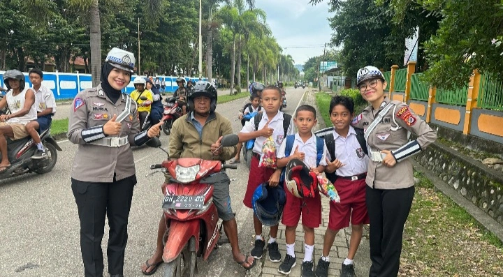 Satlantas Polres Ttu Kenalkan Keselamatan Berlalu Lintas Lewat Police Goes To School