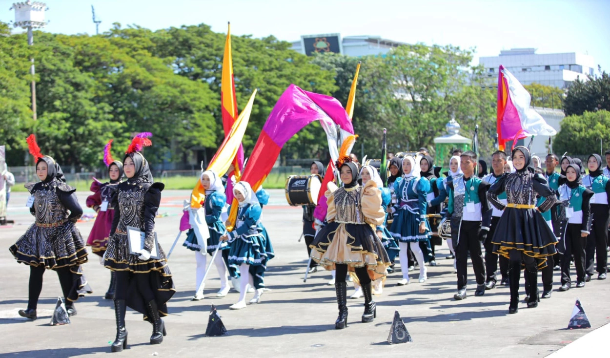 Andi Tri Suci Caesara Putri As, Field Commander Muda Yang Antar Marching Band Mtsn 1 Bone Juara Umum Makassar International Marching Fest 2025