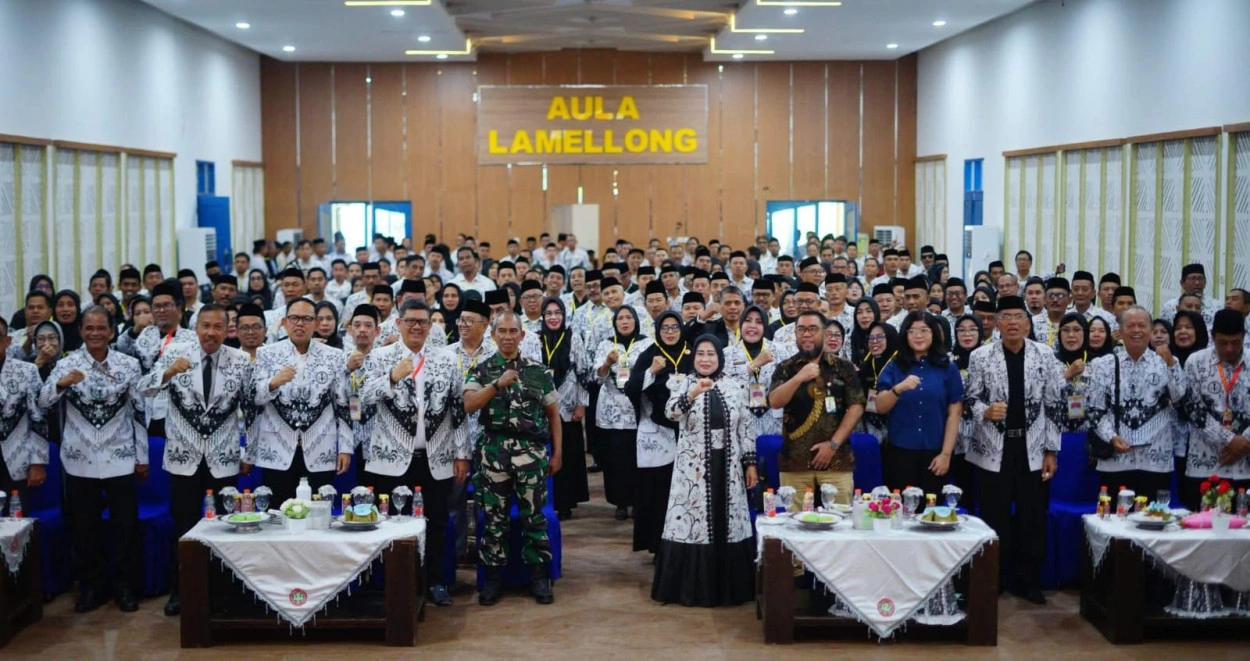 Pgri Bone Gelar Konferensi Kabupaten, Wakil Bupati Tekankan Pentingnya Guru Berkualitas Dan Bersatu