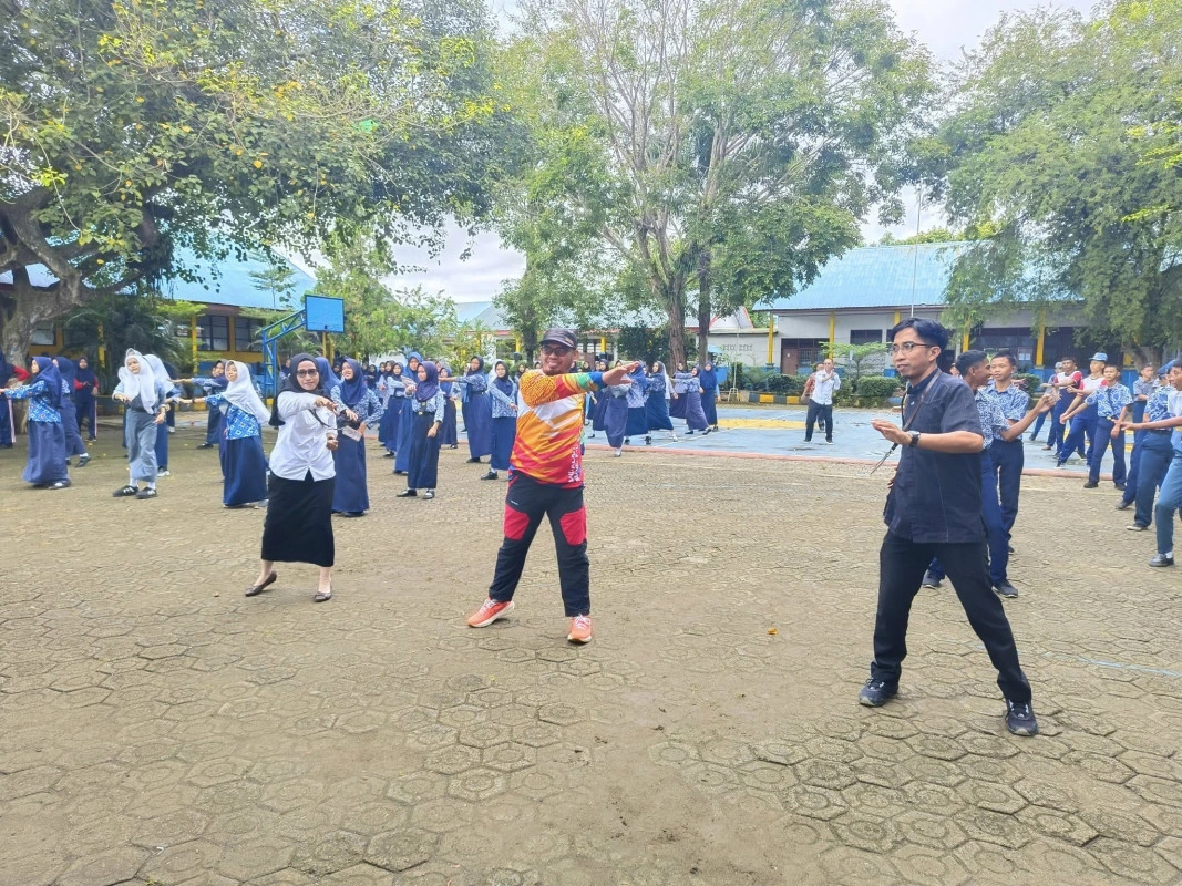 Pagi Ceria, Siswa Sman 3 Dan Sman 7 Bone Bergerak Bersama Rayakan Hari Anak Nasional