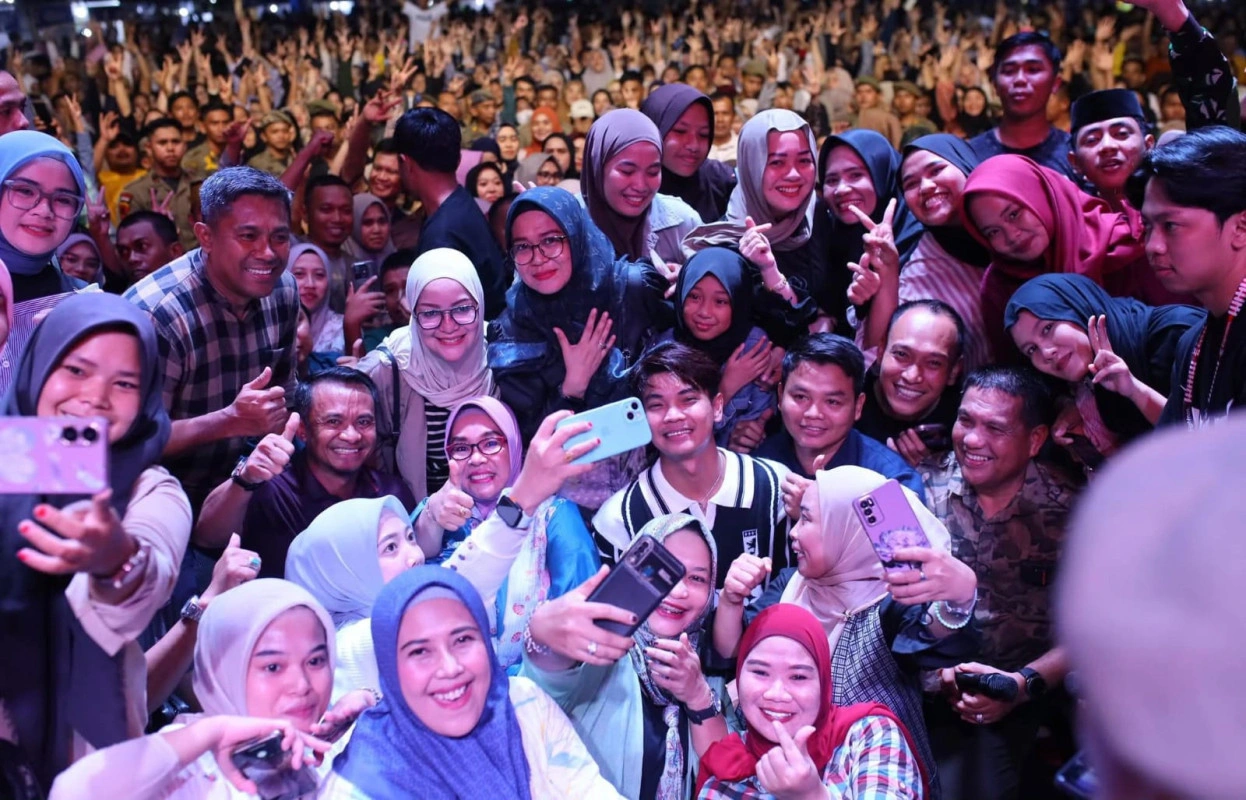 Beramal Dan Irama Umkm Di Bawah Cahaya Watampone, Tri Suaka Untuk Rakyat, Bone Tampilkan Simfoni Ekonomi Dan Hiburan