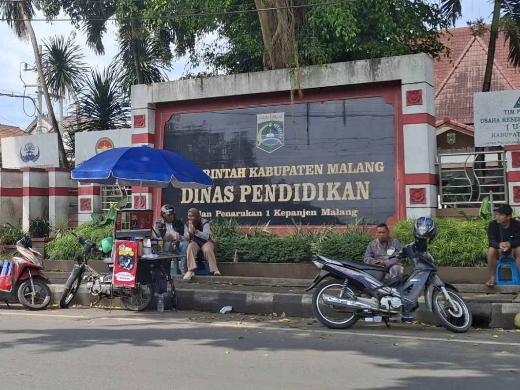 Dindik Kabupaten Malang Diduga Lakukan Praktik Pungli Dengan Modus Jual Buku Lks