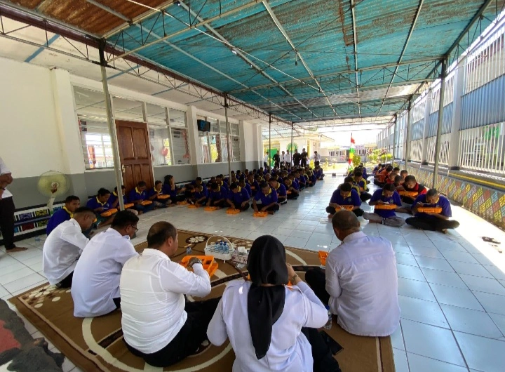 Kakanwil Ditjenpas Ntt Hidupkan Semangat Tanpa Sekat Lewat Makan Siang Bersama Wbp Di Rutan Kefamenanu