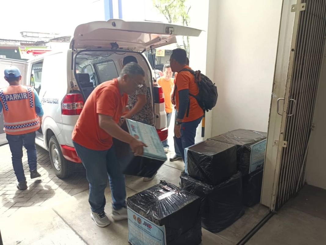 Gandeng Jne, Jsb Pwi Malang Raya Salurkan Bantuan Korban Banjir Sumatera