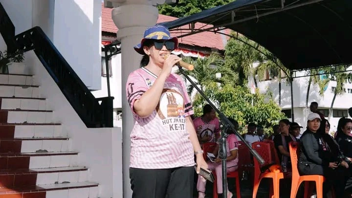 Dekranasda Dan Tp Pkk Kabupaten Ttu Ajak Masyarakat Cintai Tenun Dan Lawan Kekerasan Perempuan Dan Anak