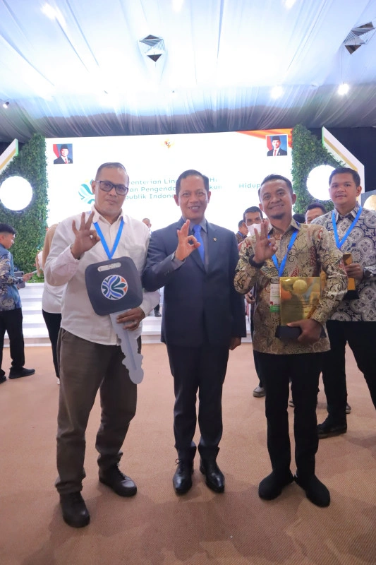 Tinta Emas Beramal: Bone Berprestasi Di Kancah Nasional, Menjadi 10 Terbaik Pengelolaan Sampah Kabupaten