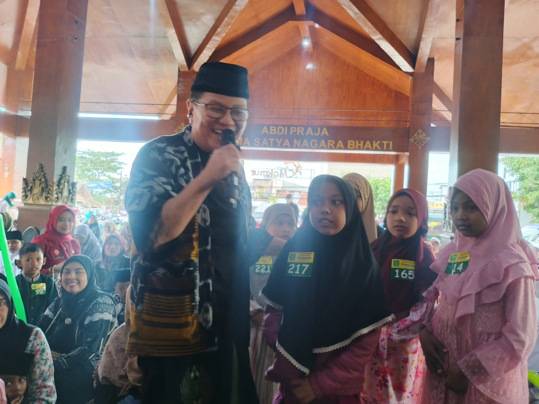 Belasan Tahun, Iwan Kurniawan Berbagi Kebahagiaan Ke Belasan Ribu Anak Yatim Piatu Dan Dhuafa