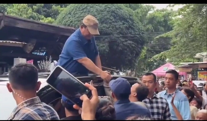 Prabowo Blusukan Ke Kramat, Warga Haru Dan Penuh Harapan