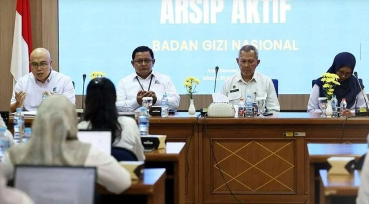 Deputi Bidang Tata Kelola Kearsipan Nasional Anri, Andi Abubakar (Kedua Dari Kiri) Dalam Bimbingan Teknis (Bimtek) Pengelolaan Arsip Aktif Bagi Badan Gizi Nasional (Bgn), Rabu (22/4).