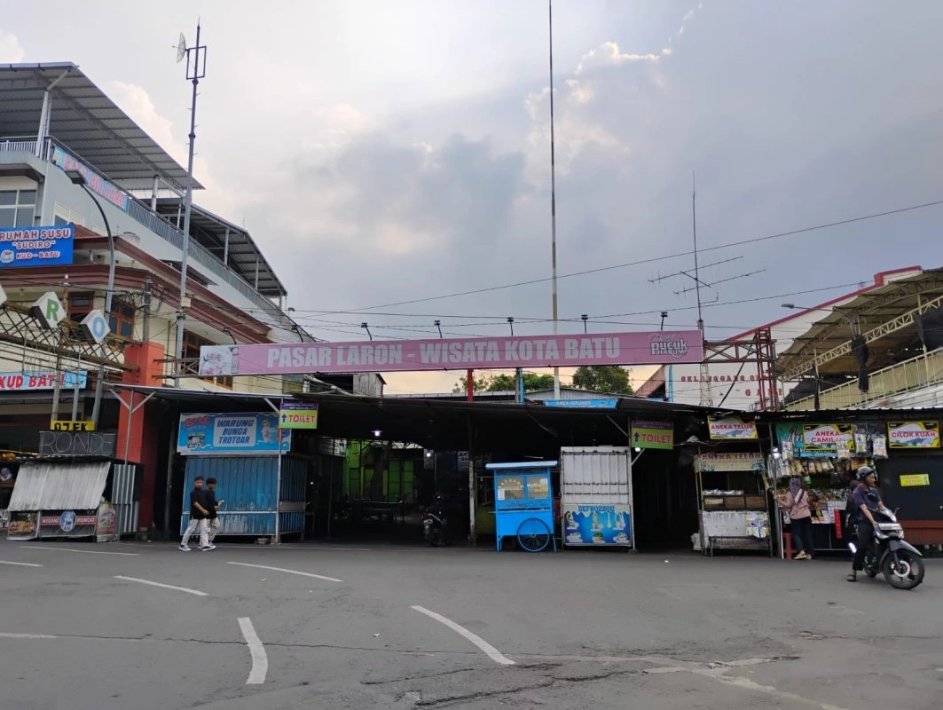 Belum Kelar Satu Skandal, Pasar Laron Diduga Jadi Ladang Pungli