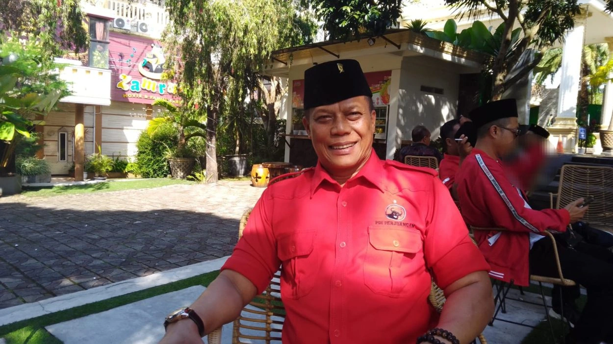 Anggota Dprd Kota Batu Minta Polisi Tindak Lanjuti Kasus Dugaan Jual Beli Lapak Di Pasar Alun - Alun