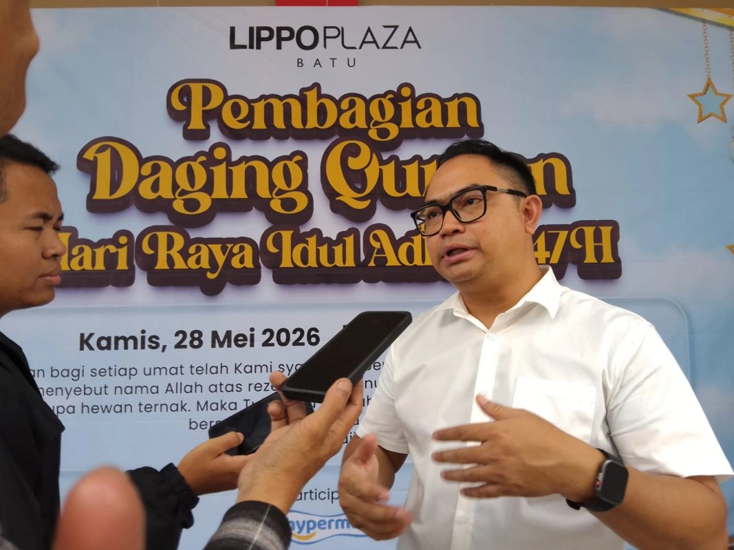 Lippo Plaza Batu Bagikan 320 Pack Daging Kurban Untuk Warga Dan Driver Ojol Di Kota Batu