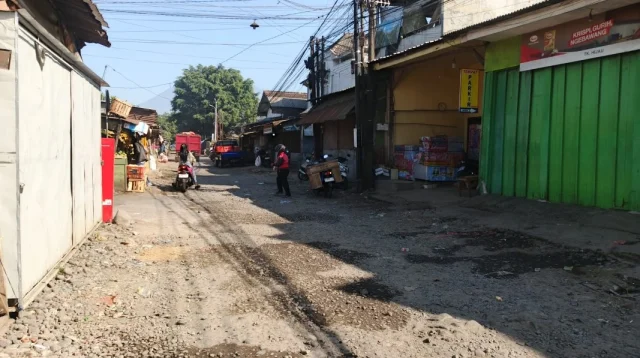 Realisasi Rehabilitasi Jalan Pasar Gadang: Antara Standar Material Dan Uji Efektivitas Di Lapangan
