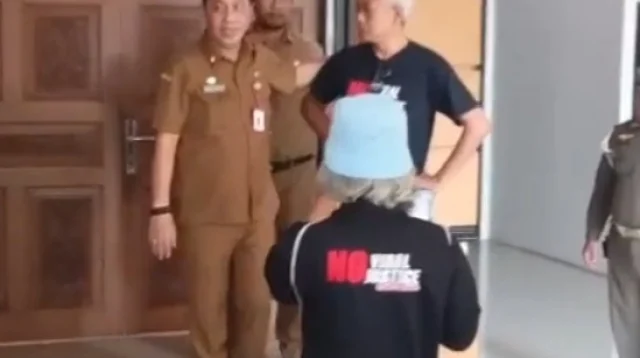 Kecewa Lambannya Tindak Lanjut Rdpu, Warga Protes Emosional Di Depan Sekwan Kabupaten Malang