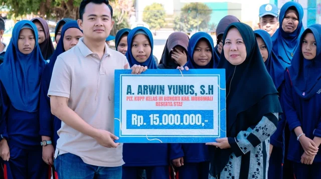 Plt Kupp Bungku Dan Pt Tmi Salurkan Bantuan Untuk Sekolah Gratis Mts Alfaizun Bone