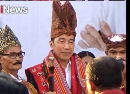 Adat Bukan Panggung Kekuasaan: Membela Martabat Timor Dari Politik Simbolik