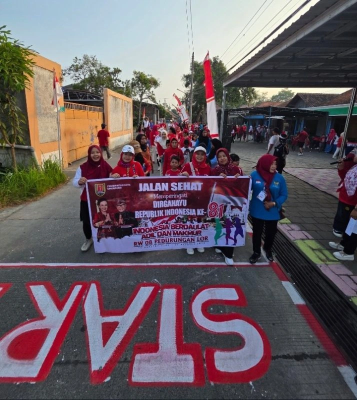 Semarak Hut Ri, Warga Pedurungan Lor Gelar Jalan Sehat Berhadiah