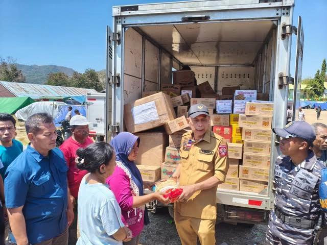 Pemerintah Kerahkan Ribuan Personel Dan 27 Ton Logistik, Flores Berjuang Pulih Dari Gempa M7,7