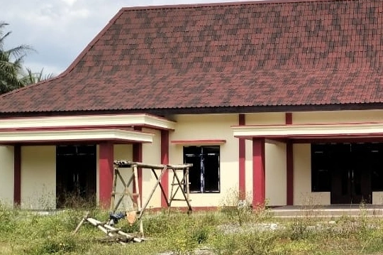 Proyek Lanjutan Kantor Kecamatan Ngajum Disorot, Belum Ditempati Sudah Bocor