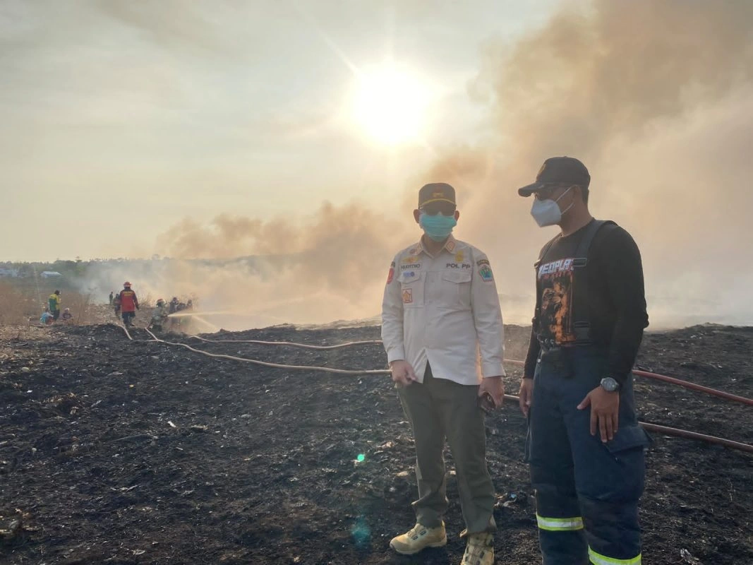 Diduga Akibat Pembakaran Sampah, Tpa Supit Urang Malang Terbakar Hingga Picu Ledakan Gas Metana