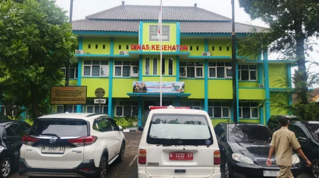 Skandal Pengadaan Ambulans Dan Puskesmas Mangkrak, Dinkes Kabupaten Malang Bungkam 