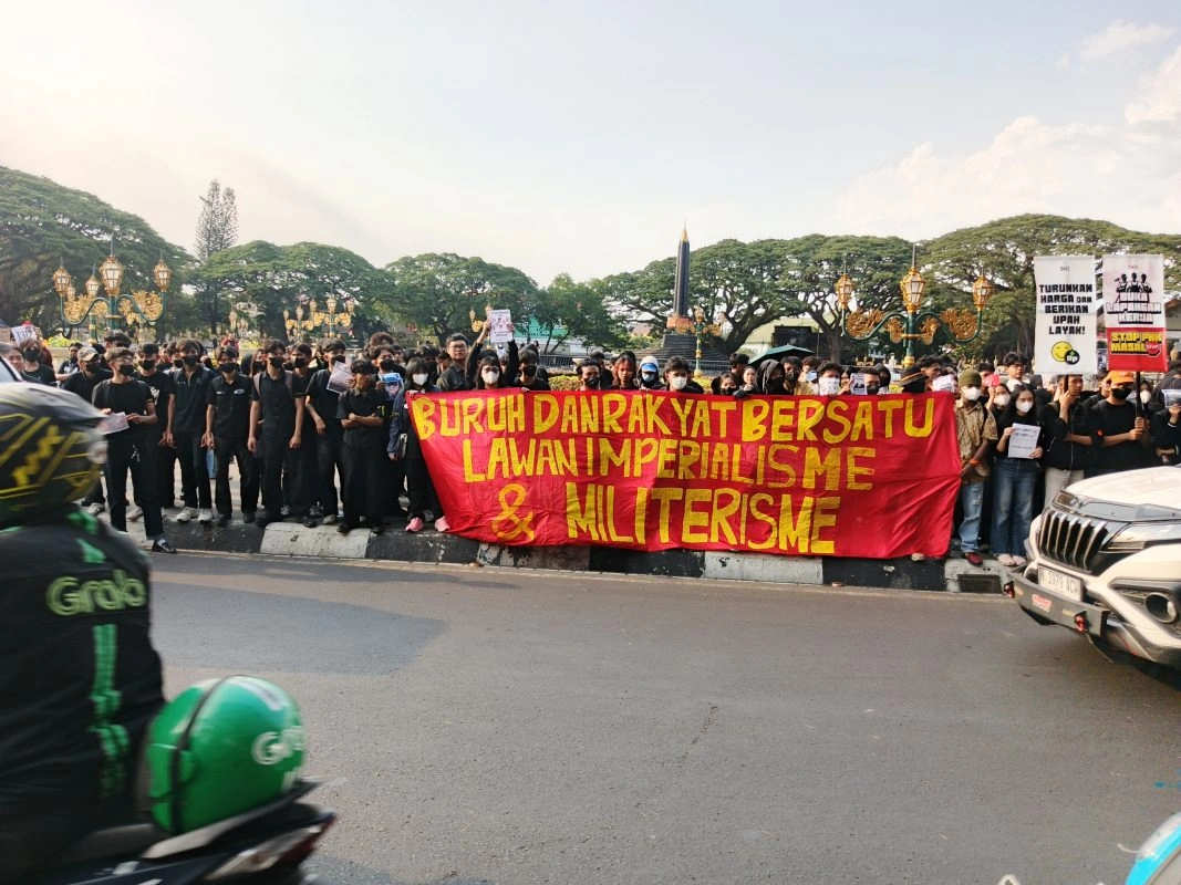Aliansi Rakyat Bangkit Bersatu Gelar Aksi Di Malang, Suarakan Krisis Multisektoral Dan Kedaulatan Rakyat