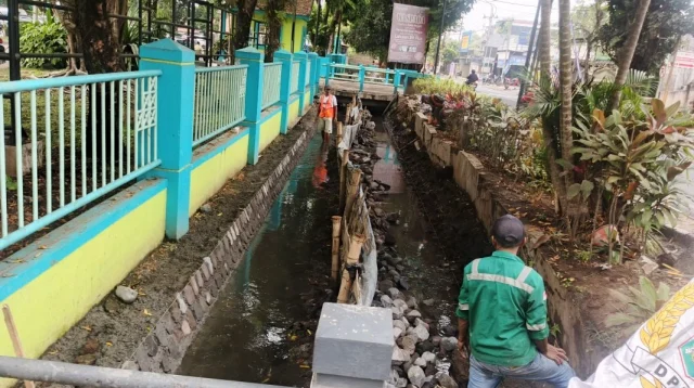 Mutu Dipertanyakan, Ketua Dprd Kabupaten Malang Geram Proyek Irigasi Jalan Panji Dikerjakan Asal-Asalan