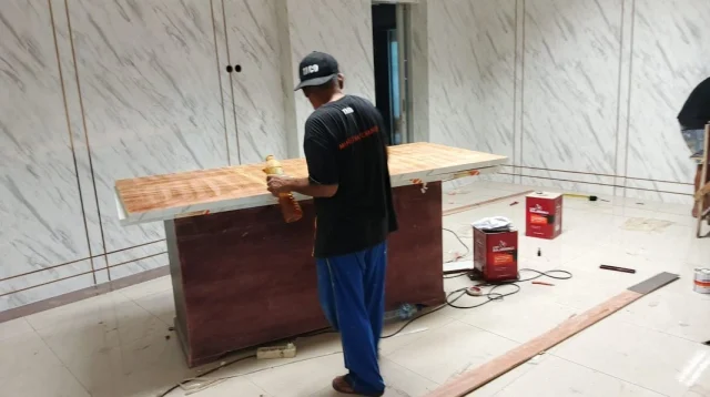 Pejabat Dpkpck Malang Bungkam, Proyek Rehabilitasi Lantai 8 Pemkab Malang Dipertanyakan