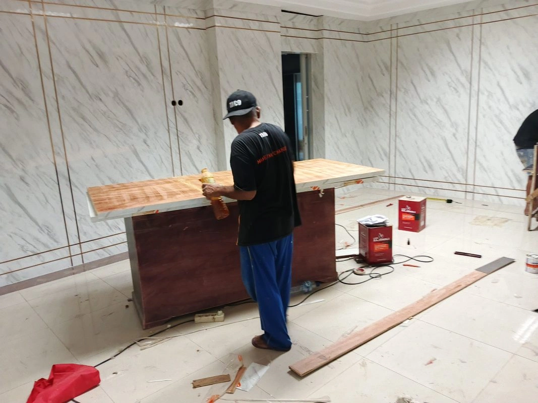 Pejabat Dpkpck Malang Bungkam, Proyek Rehabilitasi Lantai 8 Pemkab Malang Dipertanyakan